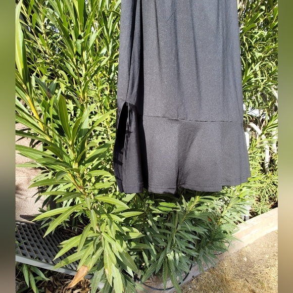 OH SO SEXY LEG LOVING LITTLE BLACK DRESS SIDE KICK PLEAT SLIT ZIP UP FLOUNCE HEM - Picture 2 of 8